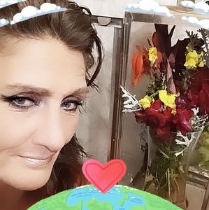 Meet your Posher, Candyce